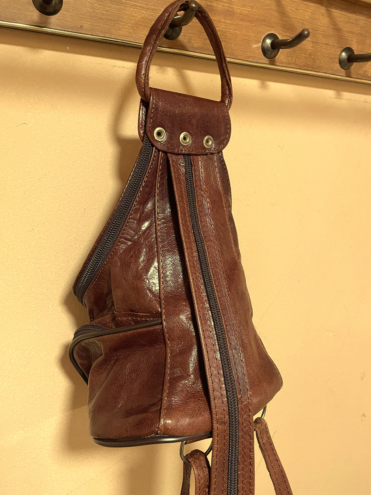 Δερμάτινο Τσαντάκι / Backpack σε Καφέ χρώμα