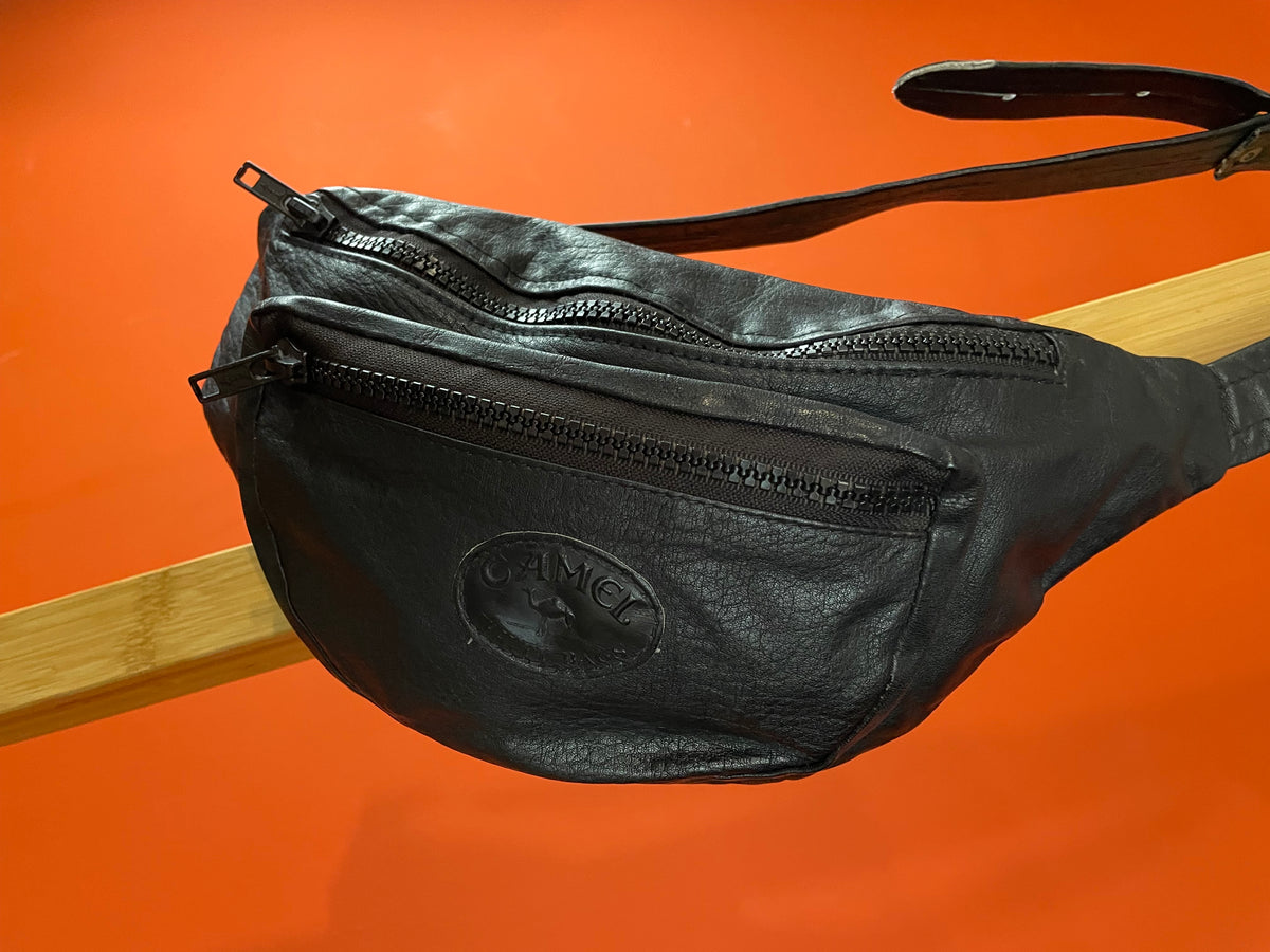 Δερμάτινο Τσαντάκι Μέσης CAMEL Travel Bags σε Μαύρο χρώμα