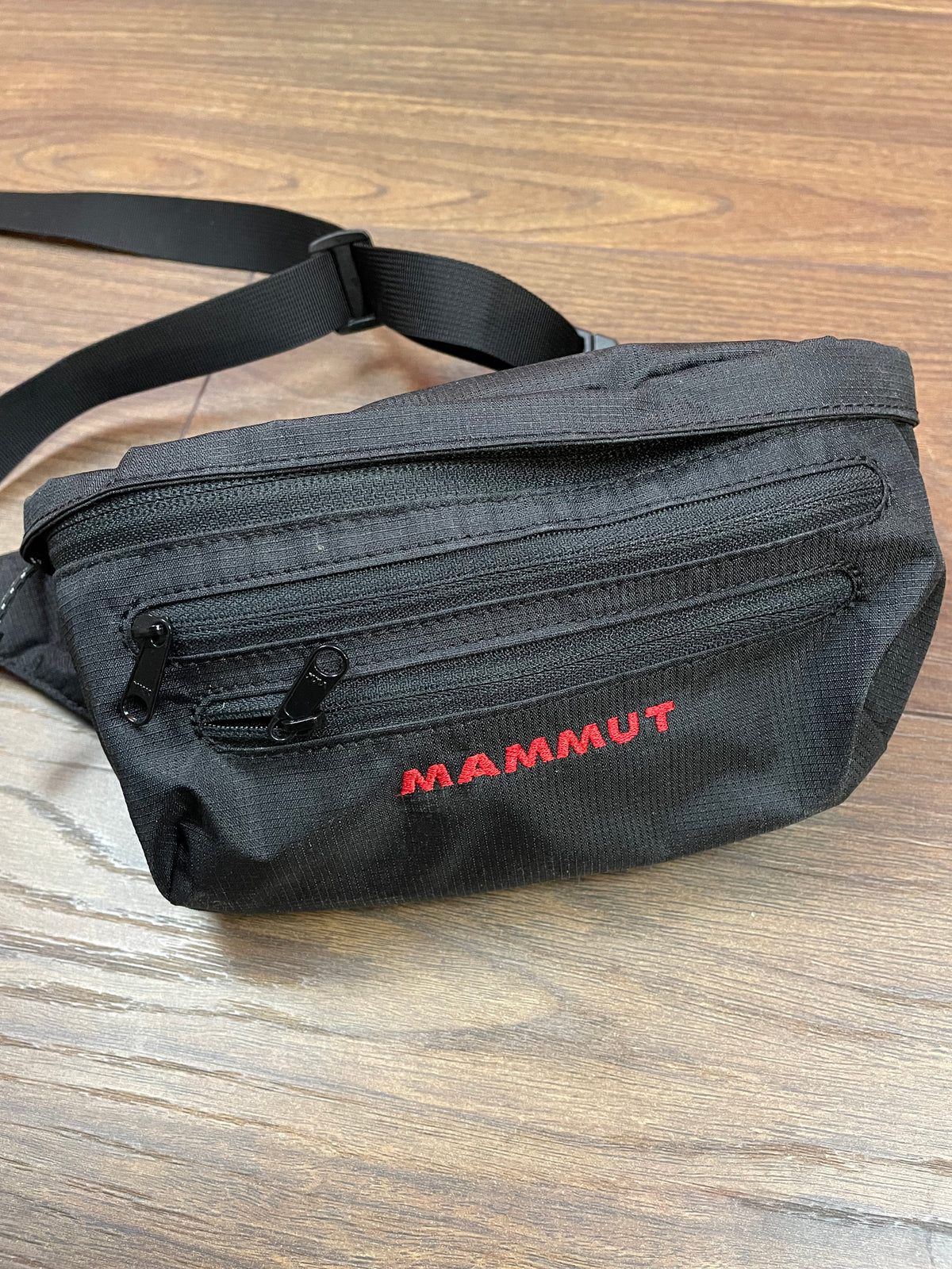 Τσαντάκι Μέσης MAMMUT σε Μαύρο χρώμα