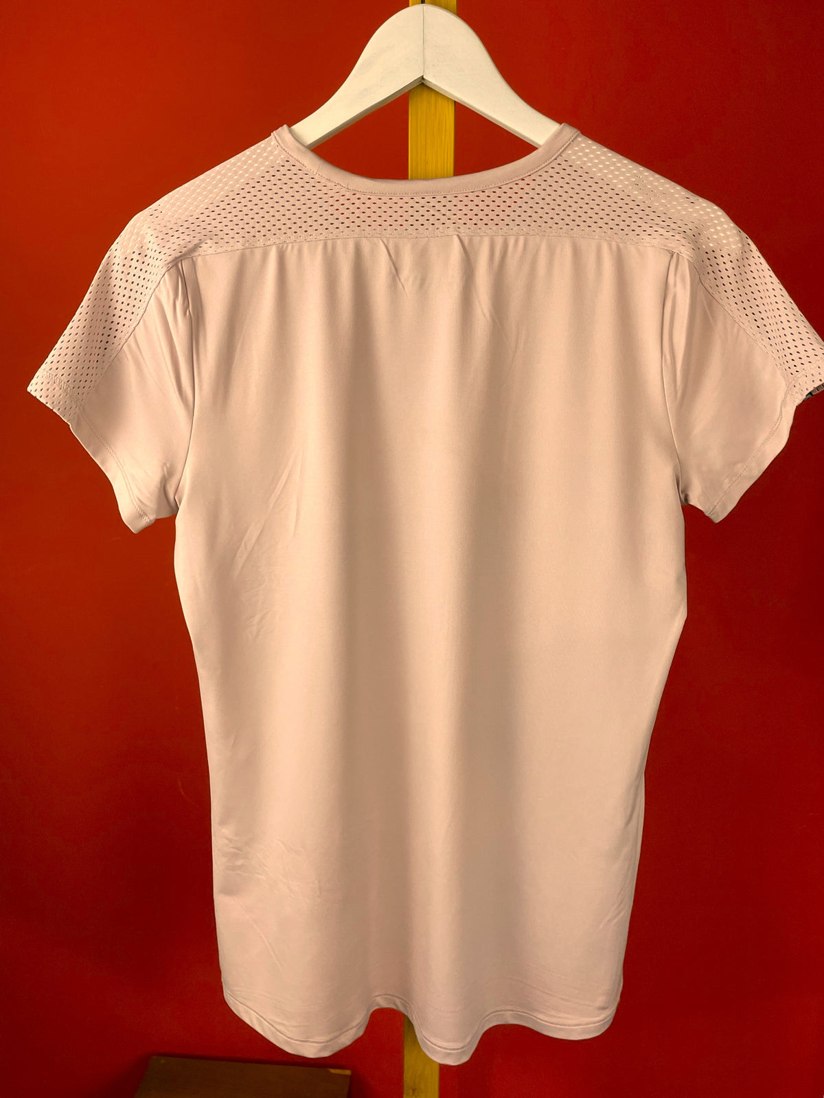 Γυναικεία Αθλητική Μπλούζα UNDER ARMOUR σε Dirty Ροζ (Medium)