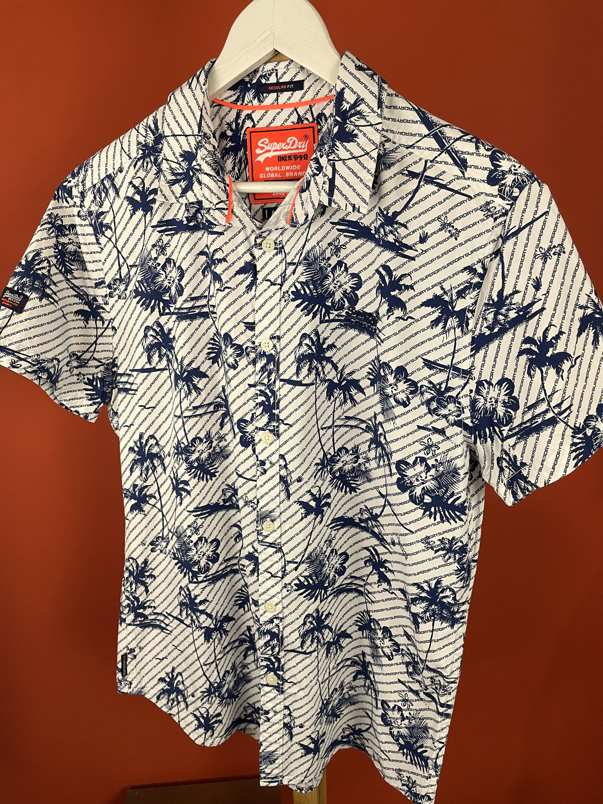 Hawaiian Style Πουκάμισο SUPERDRY σε Λευκό /  Μπλε χρώμα (ΑΝΔΡΑΣ: S, ΓΥΝΑΙΚΑ: M)