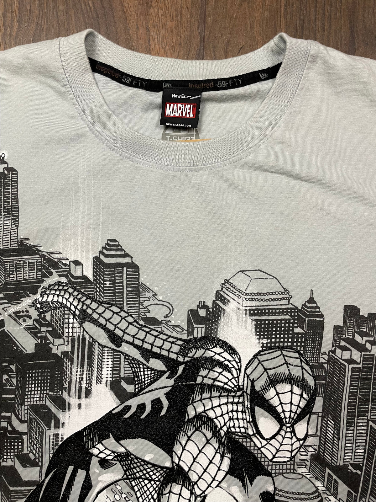 Ανδρικό T-Shirt SPIDER-MAN By MARVEL New Era σε Dirty Σιέλ χρώμα (XL)