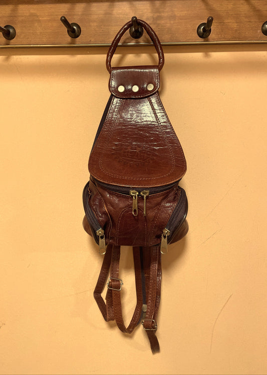 Δερμάτινο Τσαντάκι / Backpack σε Καφέ χρώμα
