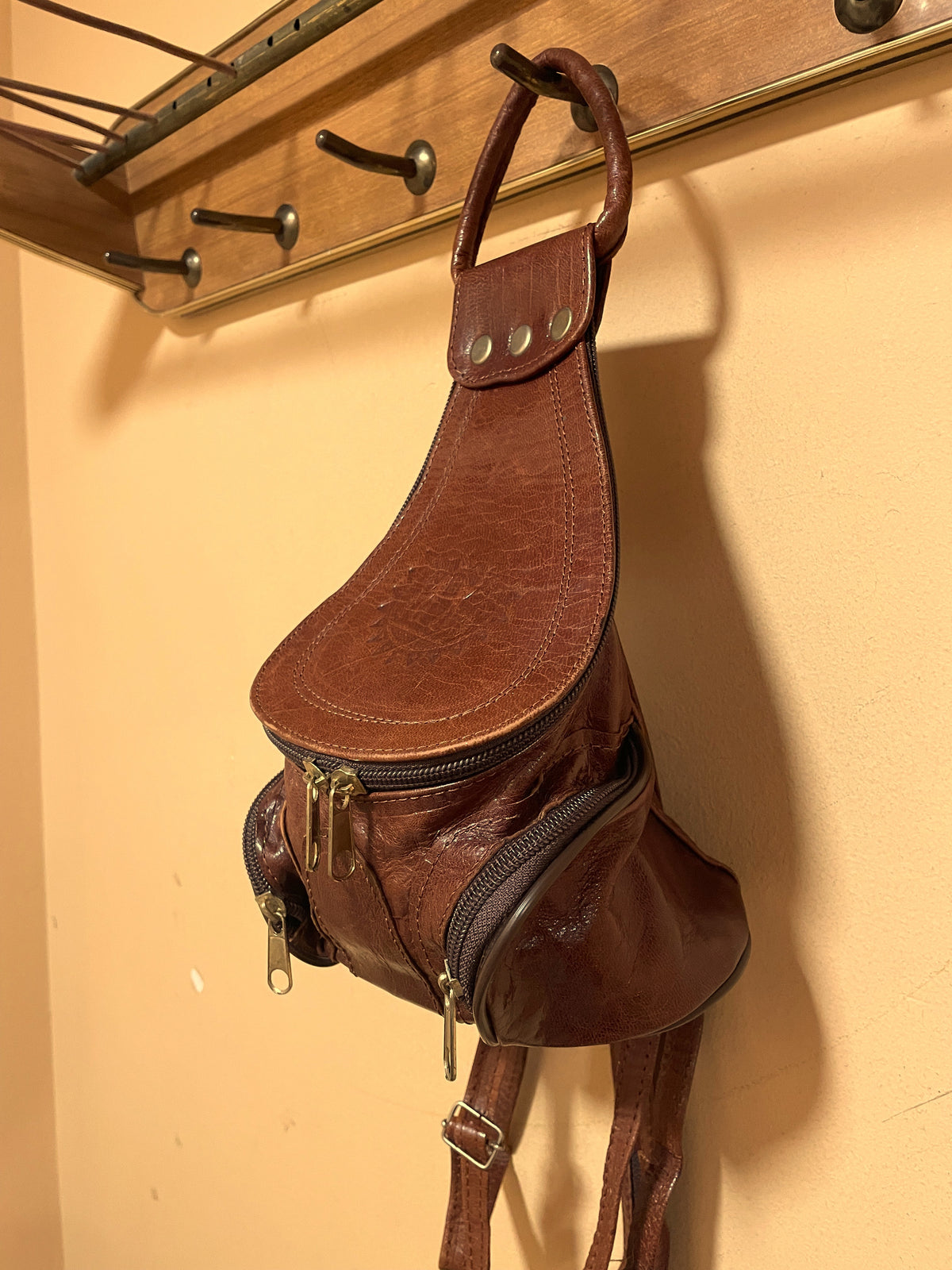 Δερμάτινο Τσαντάκι / Backpack σε Καφέ χρώμα