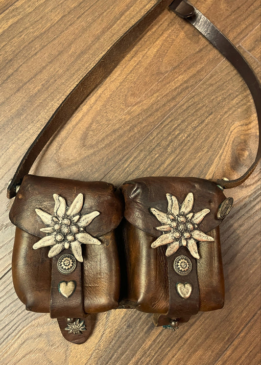UNIQUE ITEM: Vintage, Χειροποίητη, Αυστριακή δερμάτινη θήκη μέσης "Spitzbua'm" από Στρατιωτικό υλικό του 1960