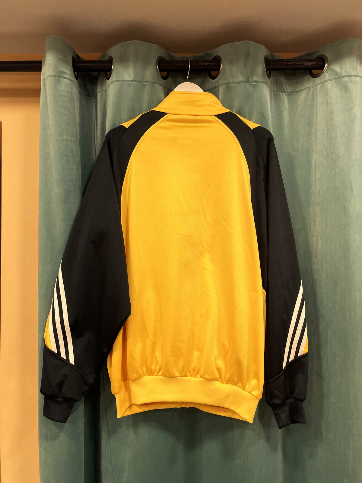 Ανδρική Αθλητική Ζακέτα ADIDAS σε Κίτρινο - Μαύρο χρώμα (Άνετο L)