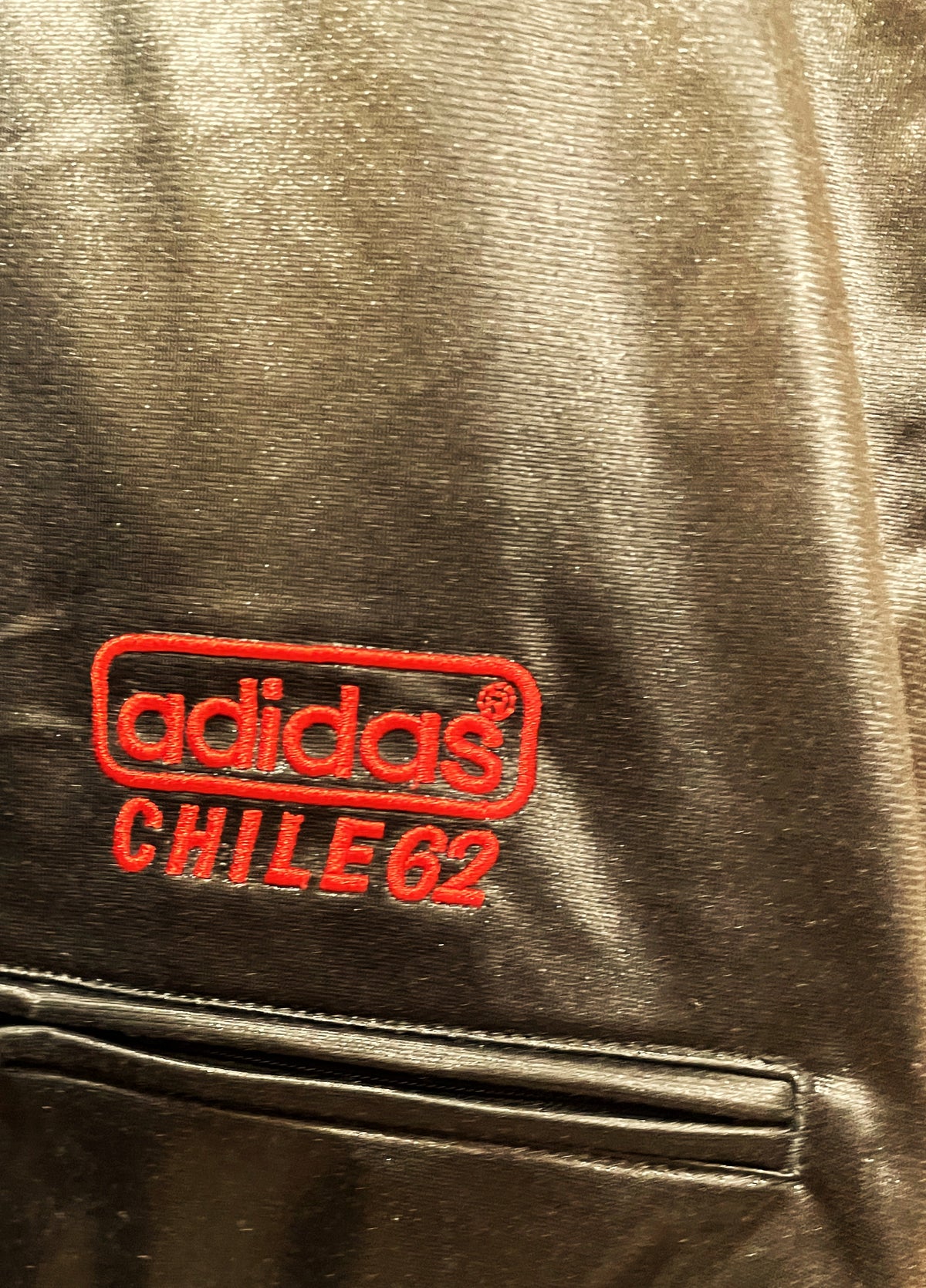 UNIQUE ITEM: Αθλητική Ζακέτα ADIDAS Originals Chile 62 Track Jacket σε Μαύρο χρώμα (Ανδρικό S - Γυναικείο Άνετο Μ/L)