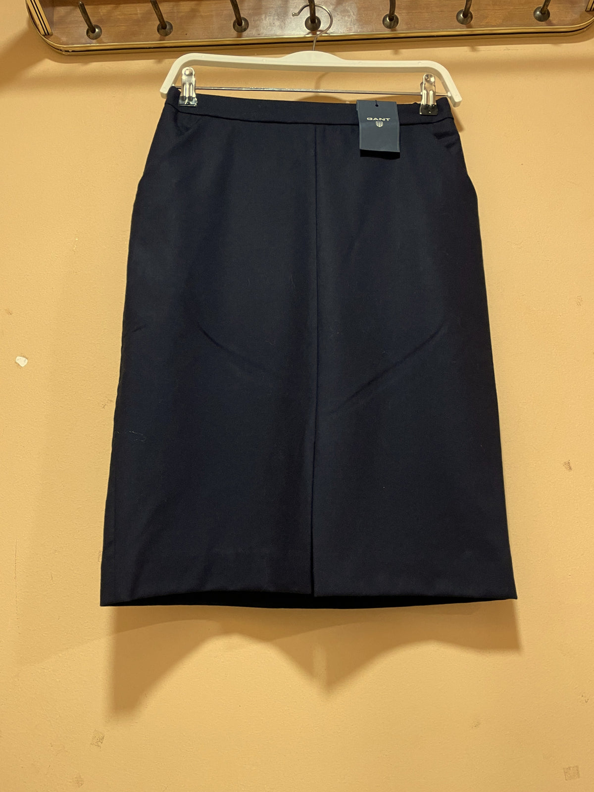 Stock, Μάλλινη Φούστα GANT σε Σκούρο Μπλε χρώμα (XS-34)