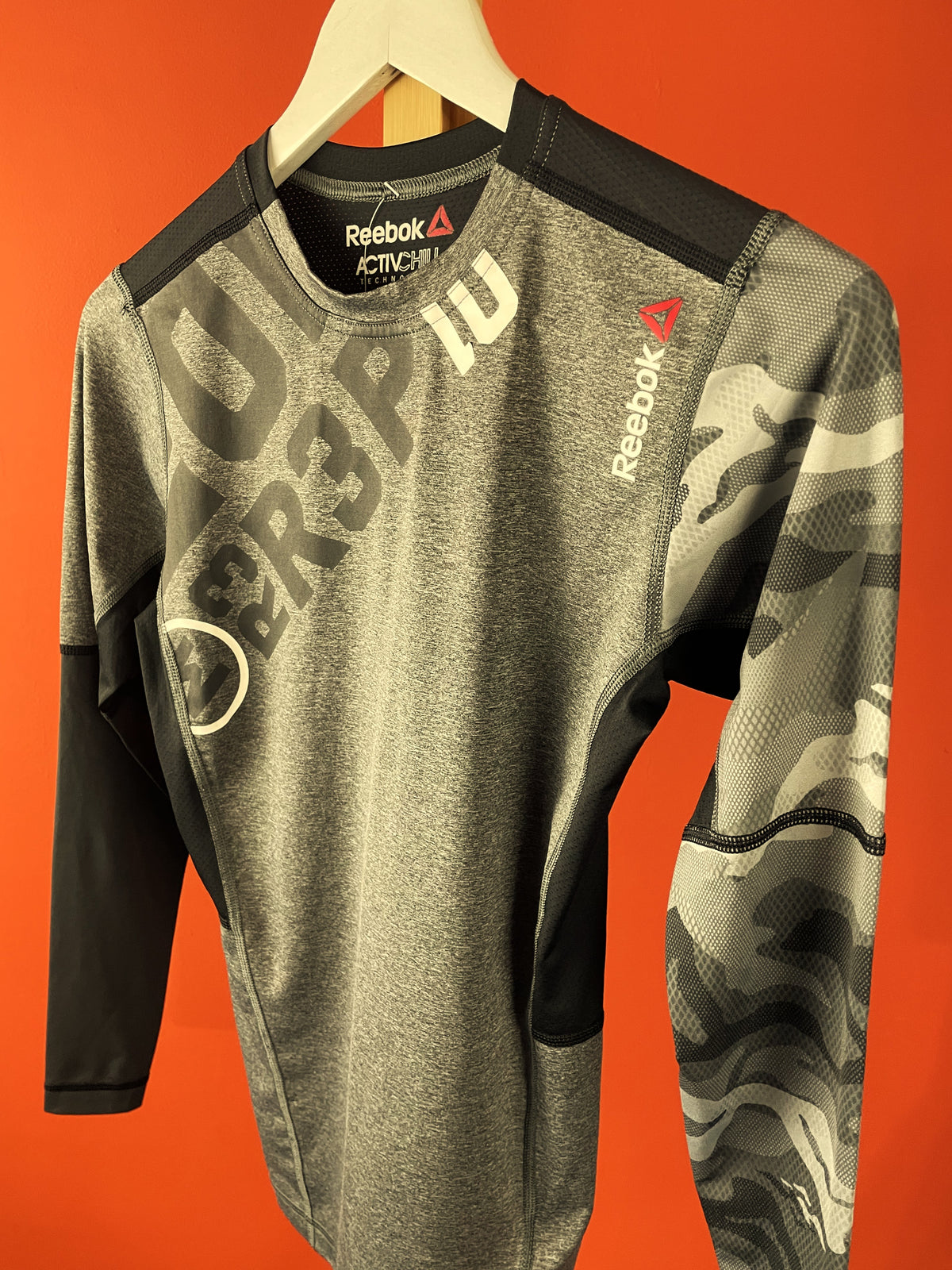 Γυναικεία Αθλητική Μπλούζα REEBOK ActivChill Technology σε Γκρι χρώμα (Small)