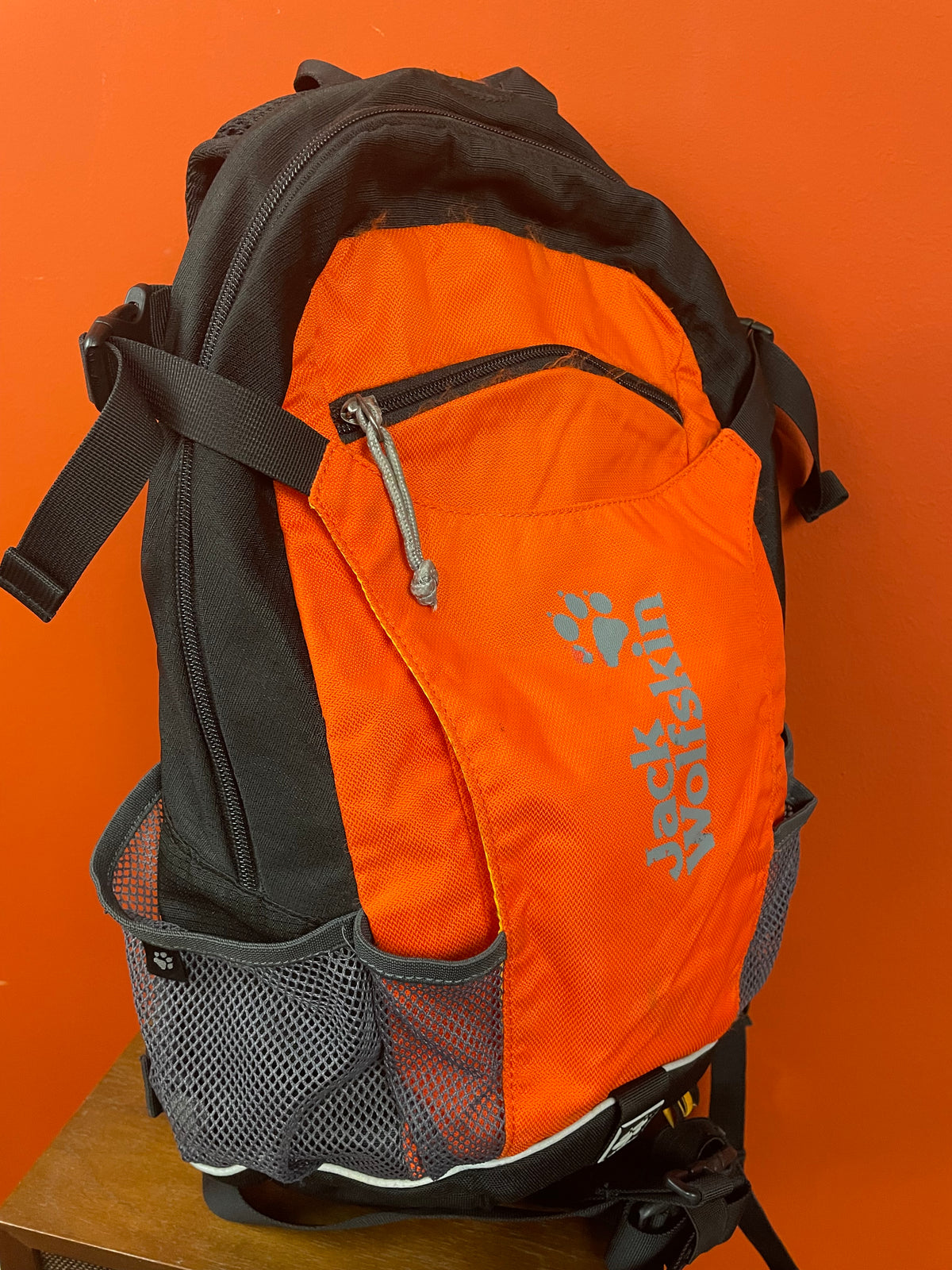 Backpack - Τσάντα JACK WOLFSKIN σε Μαύρο - Fluo Πορτοκαλί χρώμα