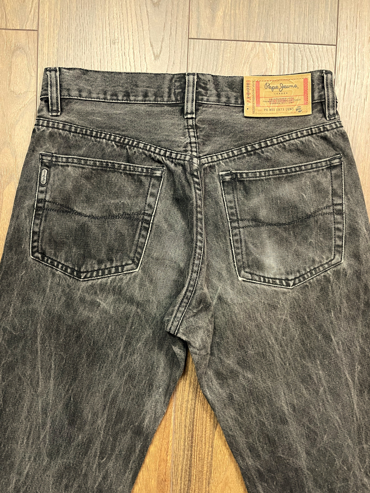 Γυναικείο Τζιν Παντελόνι PEPE JEANS London σε Ξεθωριασμένο Γκρι Denim (31-Small)