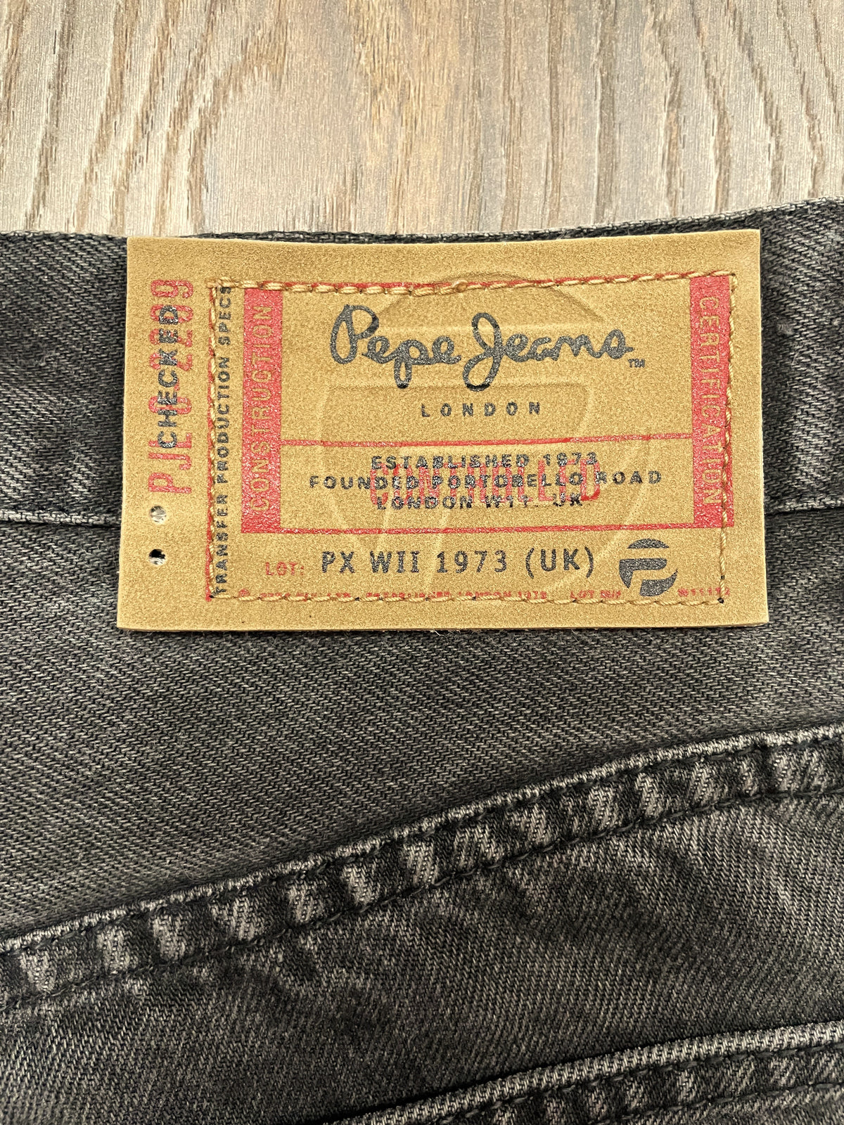 Γυναικείο Τζιν Παντελόνι PEPE JEANS London σε Ξεθωριασμένο Γκρι Denim (31-Small)