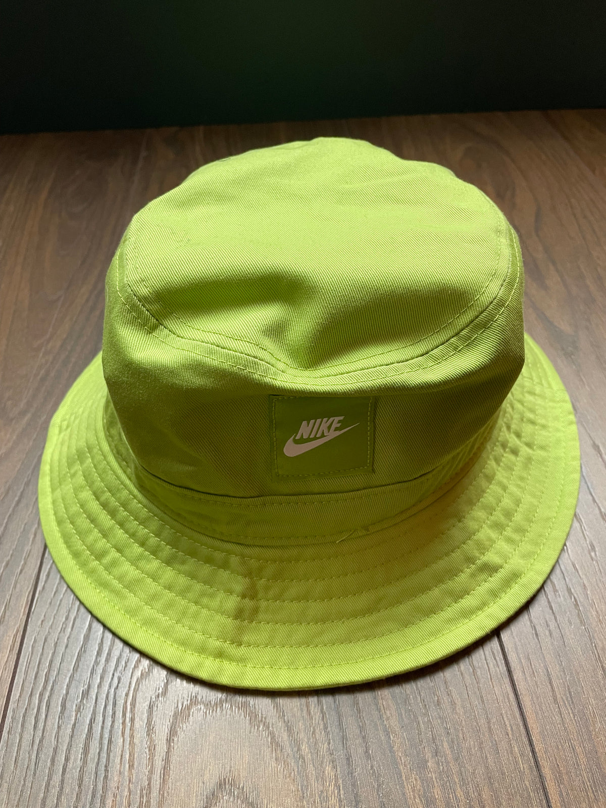 Καπέλο Bucket NIKE σε Λαχανί χρώμα (M/L)