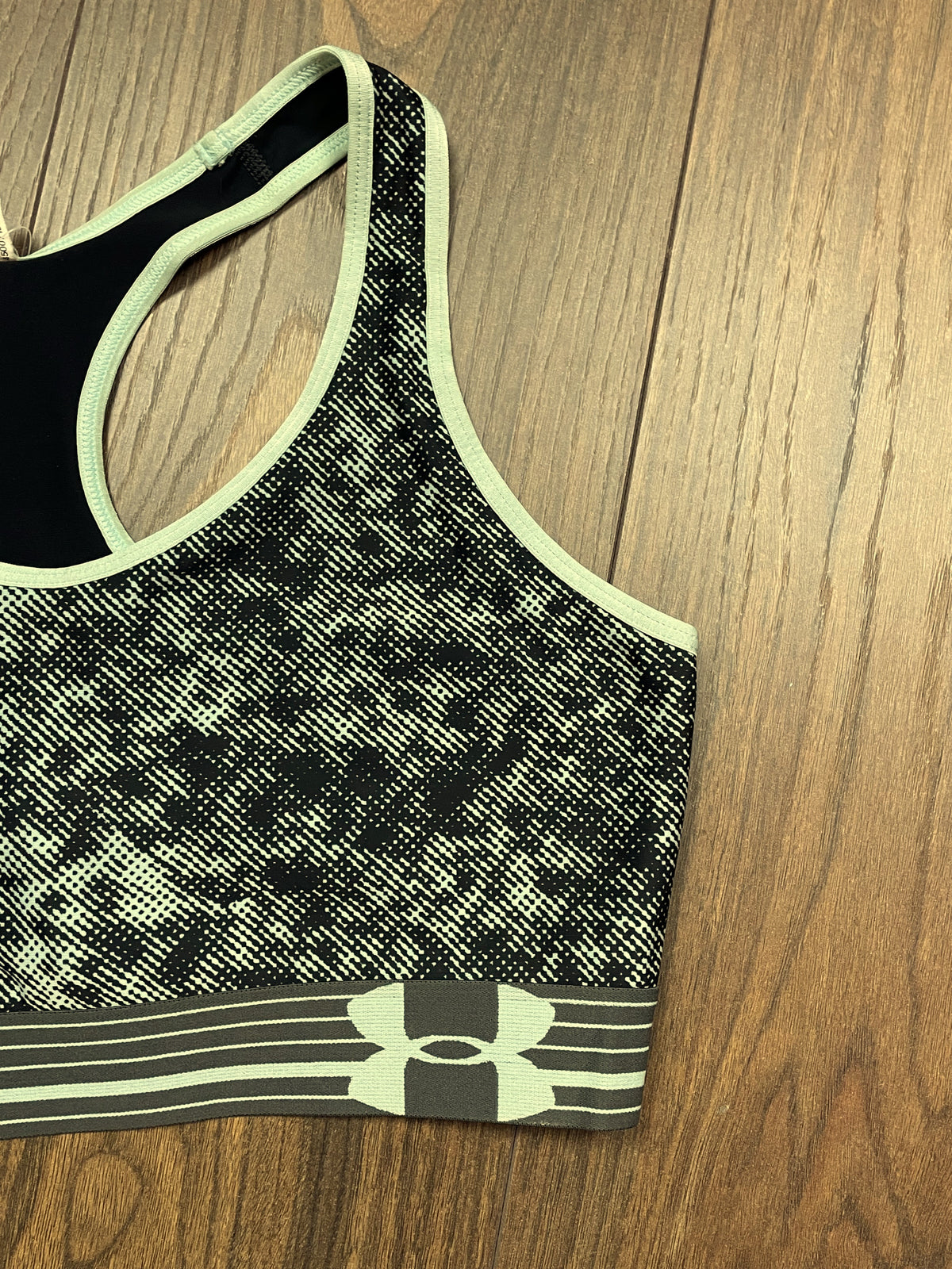 Γυναικείο Αθλητικό Μπουστάκι UNDER ARMOUR σε Μαύρο - Μέντα (M/L)