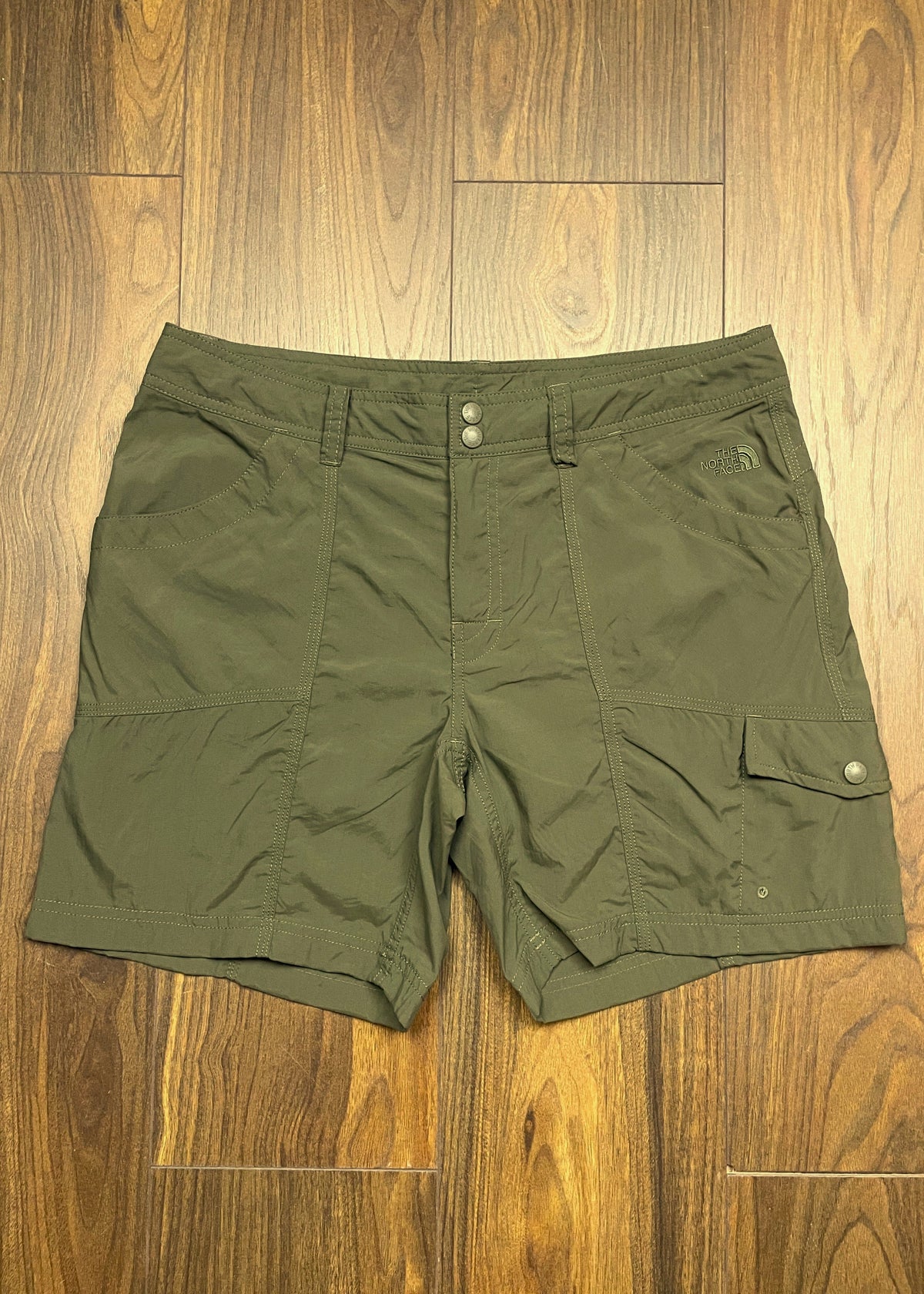 Γυναικείο, Σπορ, Ourtdoor Σορτς THE NORTH FACE σε Χακί Χρώμα (Άνετο M-12)