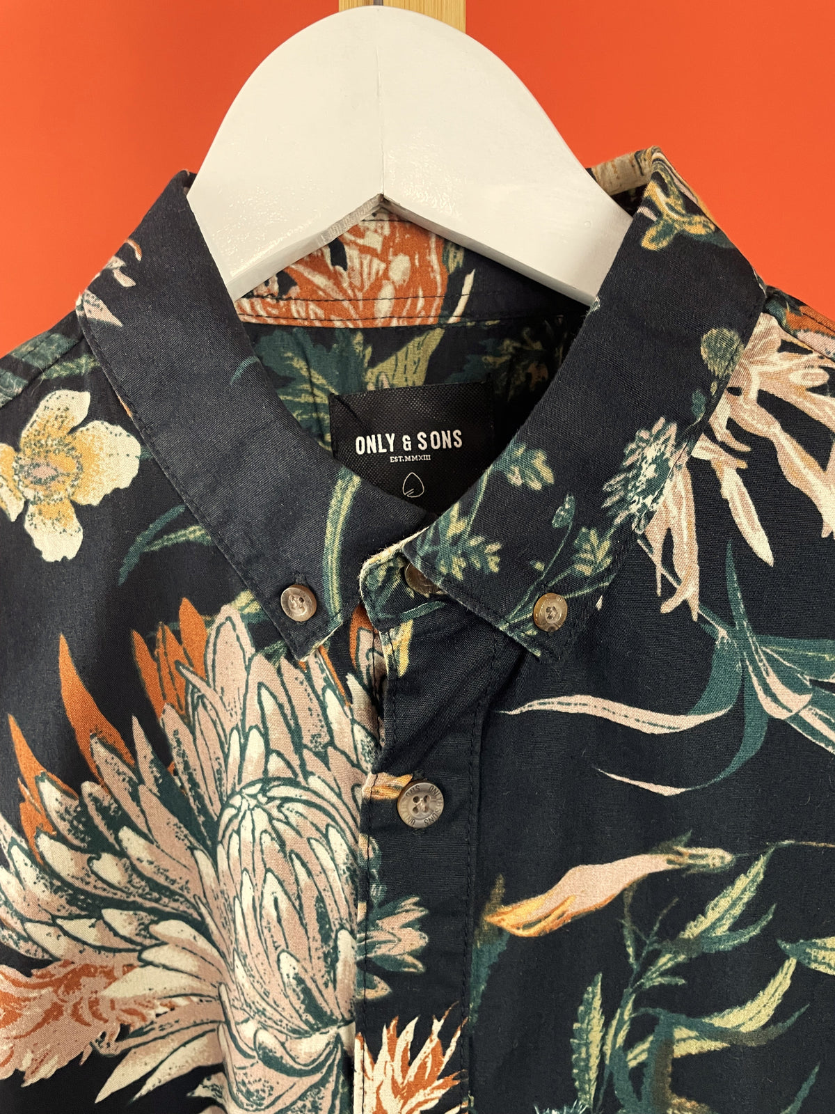 Hawaiian Style Πουκάμισο ONLY & SONS σε Μαύρο χρώμα (ΑΝΔΡΙΚΟ: S - ΓΥΝΑΙΚΕΙΟ: M)