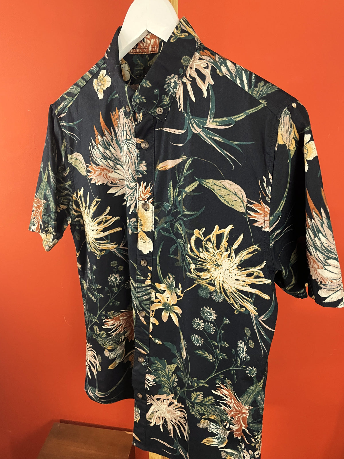 Hawaiian Style Πουκάμισο ONLY & SONS σε Μαύρο χρώμα (ΑΝΔΡΙΚΟ: S - ΓΥΝΑΙΚΕΙΟ: M)