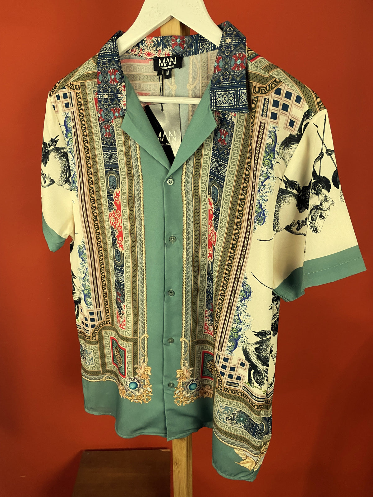 Stock, Hawaiian Style Πουκάμισο BOOHOO σε Πράσινα - Μπεζ χρώματα (ΑΝΔΡΑΣ: S - ΓΥΝΑΙΚΑ : M)