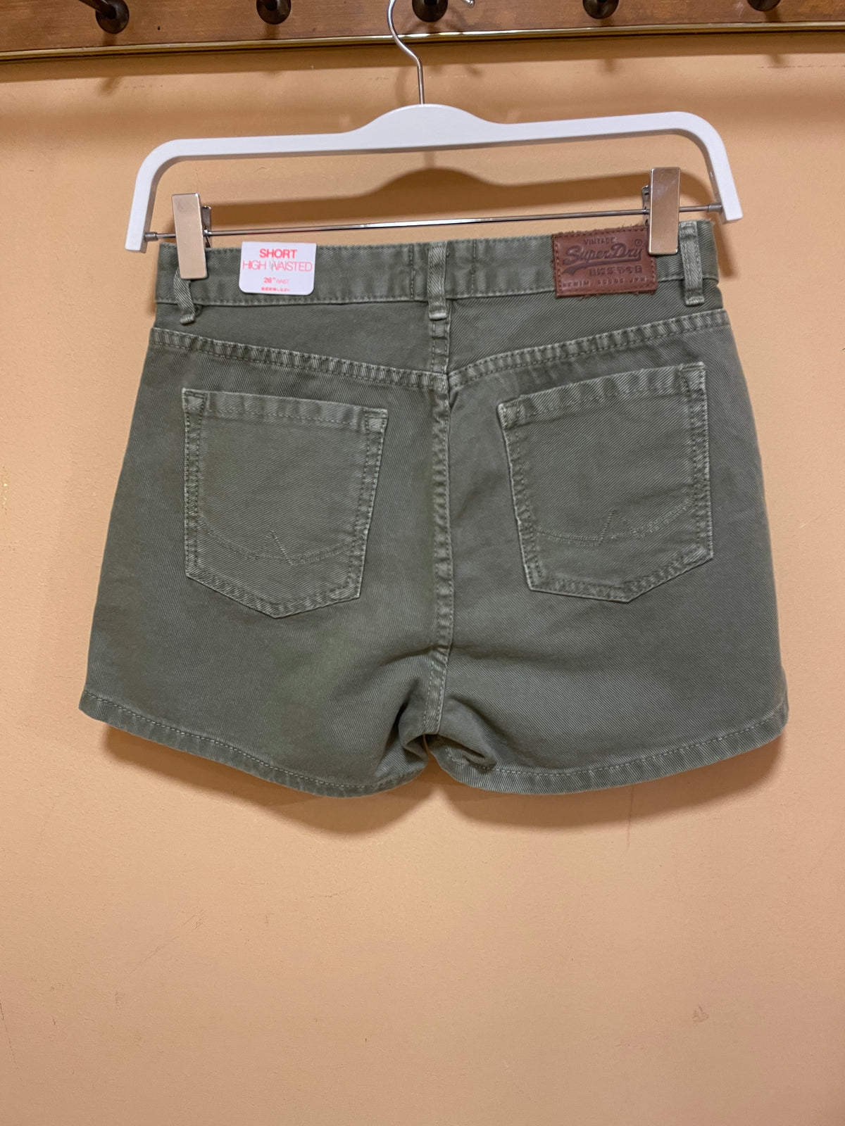 Stock, Γυναικείο Τζιν Σορτς SUPERDRY σε Χακί / Λαδί χρώμα (No W26 - XS)